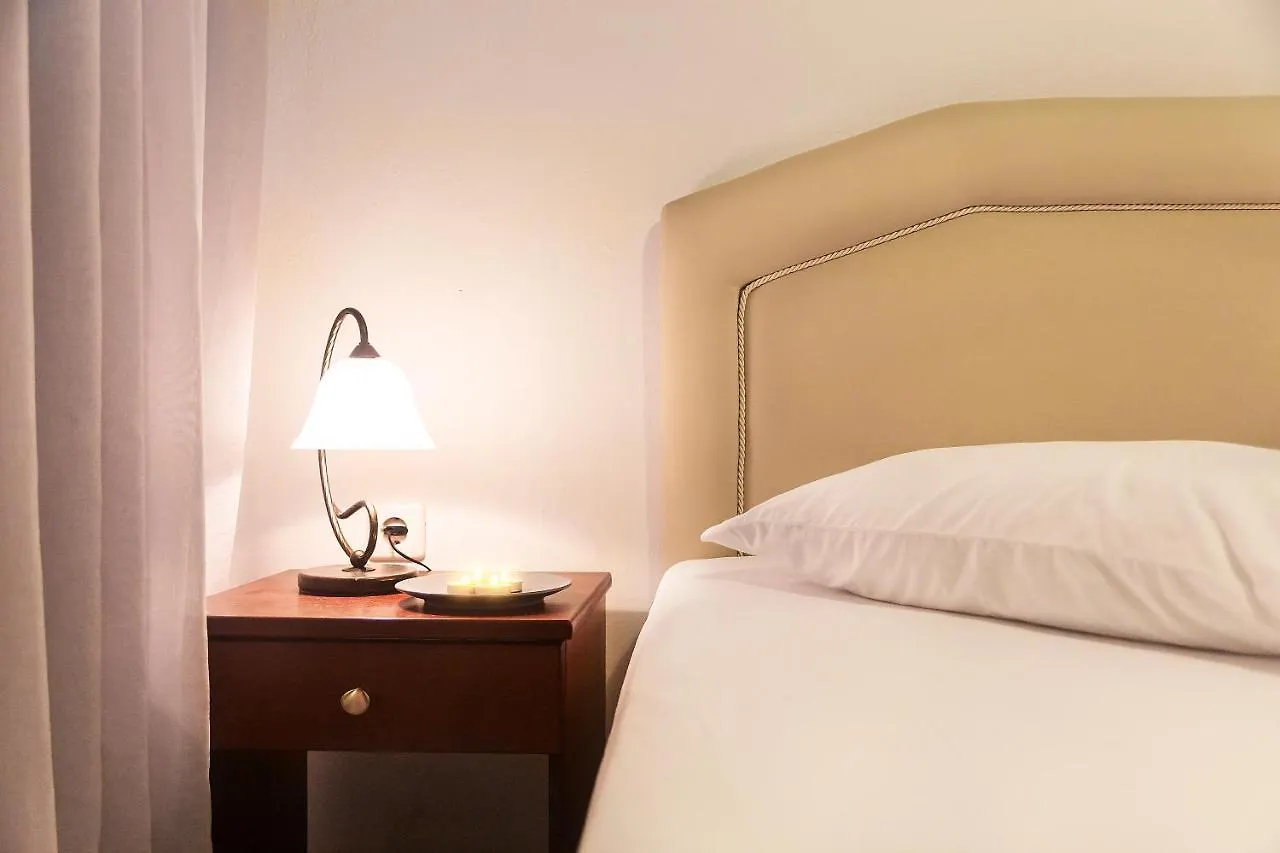 Aparthotel Maltinas House Mola Kalyva
