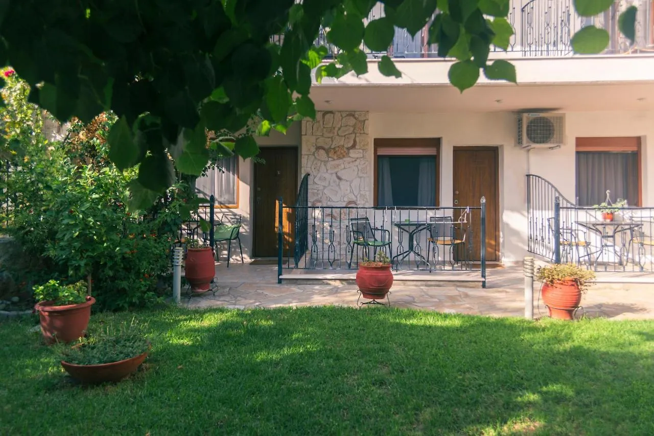 Aparthotel Maltinas House Mola Kalyva